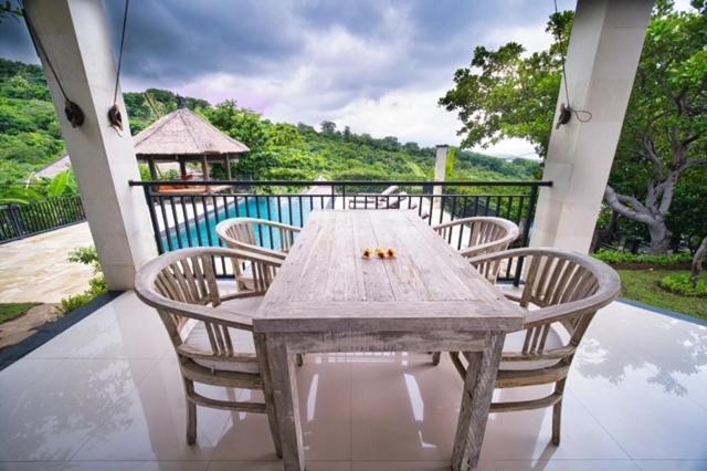 Sing Sing Resort Lovina Exterior photo