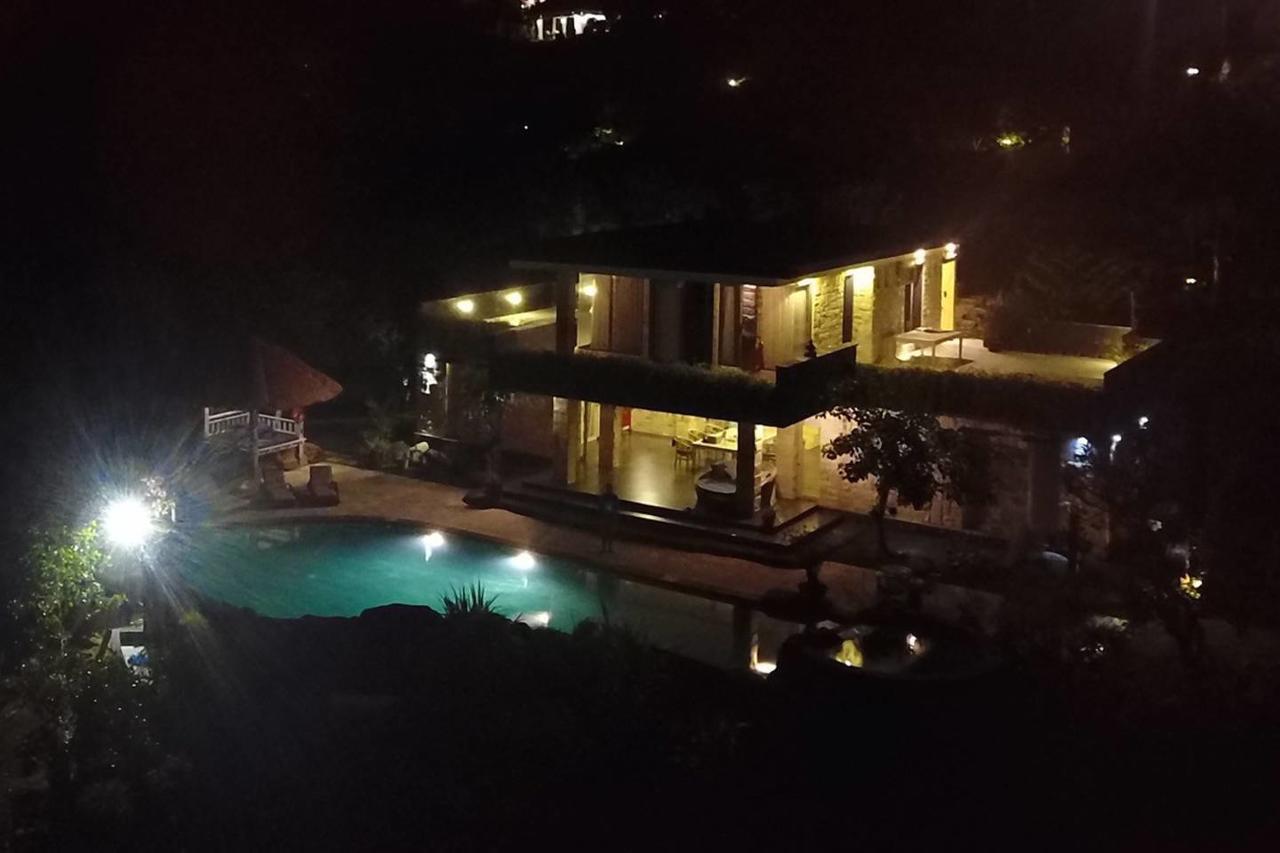 Sing Sing Resort Lovina Exterior photo